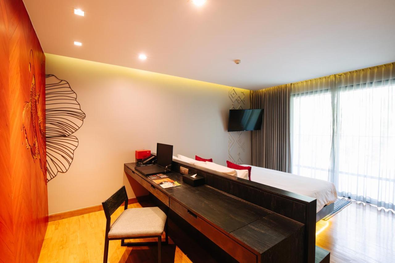 Cross Riverside Resort 5*