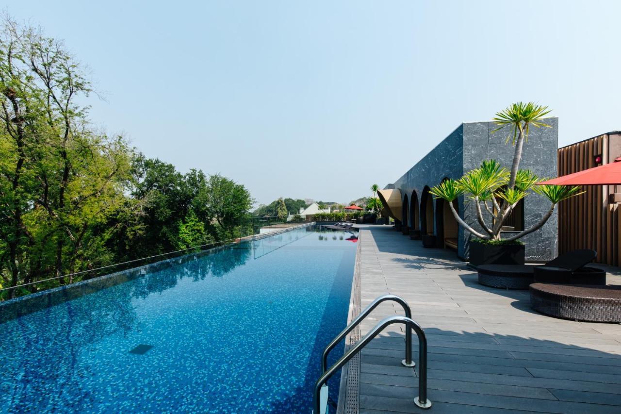 Cross Riverside Курортный комплекс 5*