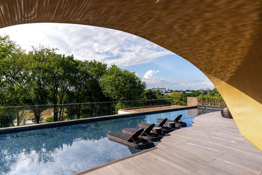 Курортный комплекс Cross Riverside Чиангмай